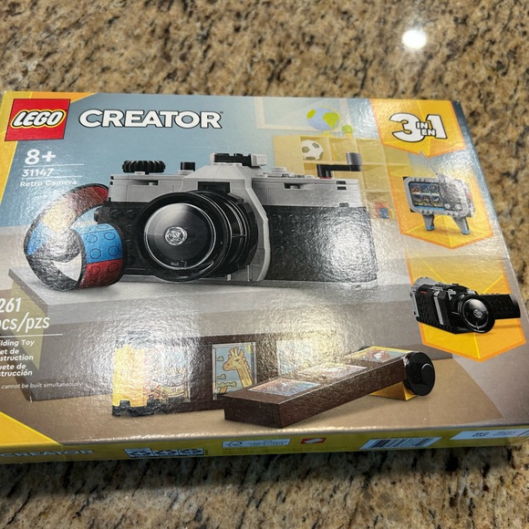 Lego Vintage Camera. 3 in 1. - Picture 1 of 3